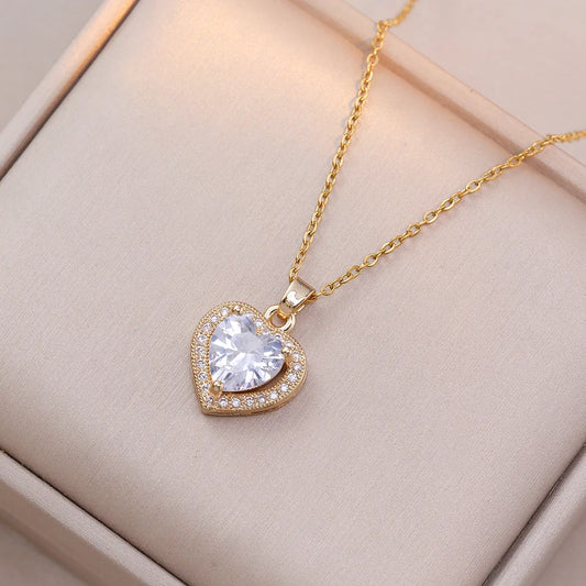 Collar Corazón con Zirconia · Caja de Regalo